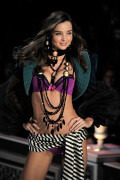 Miranda_Kerr-Kosty555--00376f434d142407a788