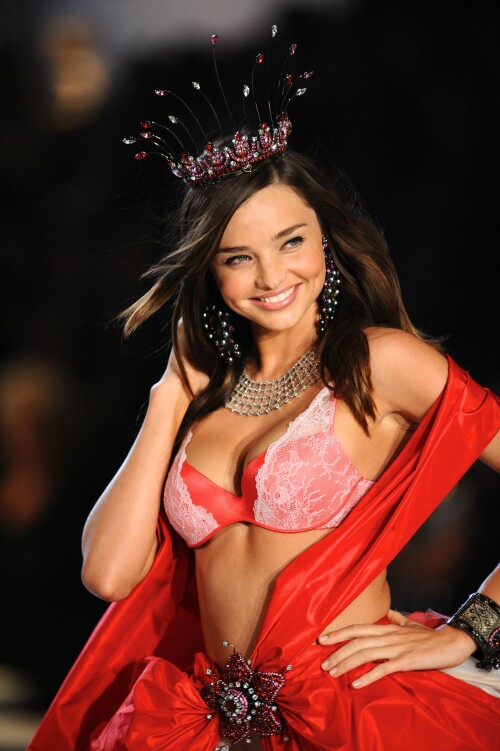 Miranda_Kerr-Kosty555--00504380bfe629b18304.jpeg