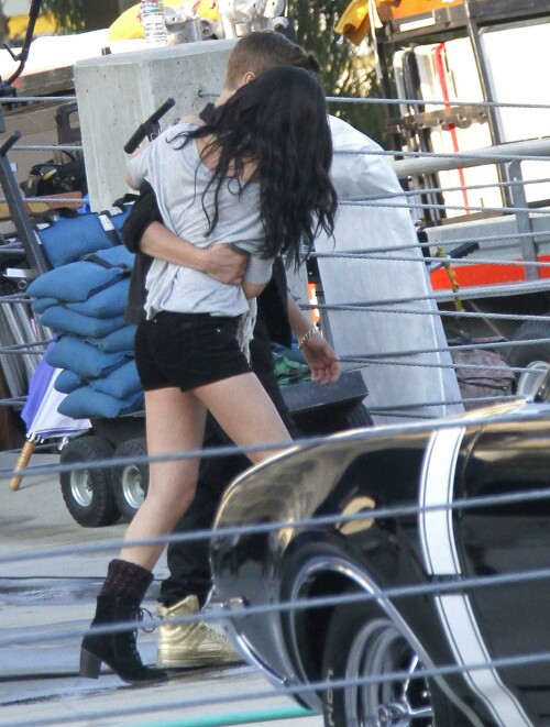 Selena Gomez & Justin Bieber – Set of Boyfriend - April 21, 2012