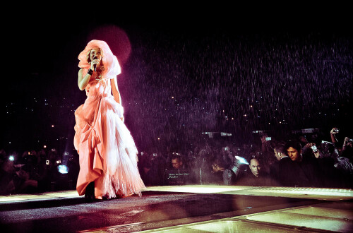 #Shakira performs live in Sao Paulo - March 20, 2011

Shakira Concert at Pop Music Festival São Paulo 2011