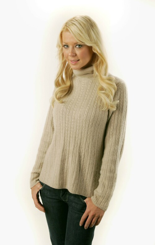 Tara-Reid-Kosty555.info-00085f2ddef6604d9ca7