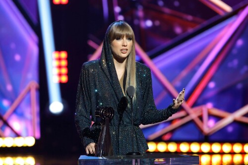 Taylor Swift - 2023 iHeartRadio Music Awards at Dolby Theatre in Hollywood - March 27, 2023

Taylor Swift sports sparkling jumpsuit at iHeartRadio Music Awards 2023

She’s in her innovator era.

Taylor Swift took a break from her Eras Tour to attend Monday night’s iHeartRadio Music Awards 2023, where she’s set to be honored with the Innovator Award during the ceremony.

And while she skipped the red carpet, the pop superstar popped up inside the ceremony, clad in a crystal-covered hooded jacket, pants and boots from Alexandre Vauthier Couture that lent the look of a jumpsuit (and could’ve been plucked straight from her “Reputation” era).

Swift wore her hair sleek and straight, completing her futuristic fashion moment with a silvery smoky eye, glossy nude lip and iridescent manicure, along with jewelry from KatKim and Anita Ko.

Per iHeartRadio’s press release, the Innovator Award is bestowed on an artist who has “impacted global pop culture throughout their career.”

Past recipients include Justin Timberlake, Pharrell Williams, U2, Bruno Mars, Chance the Rapper and Alicia Keys.

Phoebe Bridgers, Swift’s “Nothing New” collaborator and one of the opening acts on her Eras Tour, introduced her during the telecast.

Artists including Ed Sheeran, Selena Gomez, Justin Timberlake and Dolly Parton also spoke about her work and impact on the music industry in a video tribute that played before she took the stage to accept the honor.

Swift is among the night’s most nominated artists.

She’s up for a total of seven awards: Song of the Year, Best Lyrics and Best Music Video (all for “Anti-Hero”), TikTok Bop of the Year (“Bejeweled”), Favorite Use of a Sample (“Question…?”), Best Fan Army and Artist of the Year.

“I think the coolest ideas, motivations or choices are the ones that set a new precedent,” Swift said during her acceptance speech.

While she’s not scheduled to perform during the Lenny Kravitz-hosted ceremony, viewers can look forward to seeing Pink (who’s receiving the Icon Award), Kelly Clarkson, Keith Urban, Latto, Coldplay and Pat Benatar take the stage, among others.