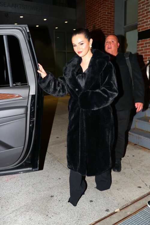 555-2488489e3594d45368