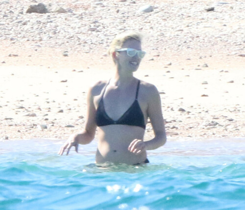 Charlize Theron Bikini Candids – Thanksgiving Weekend in Los Cabos, Mexico - November 23, 2017