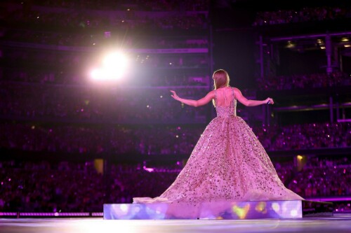 Taylor Swift Performing At AT&T Stadium in Arlington, Texas - March 31, 2023 with Gracie Abrams, Muna, and GAYLE.

#TaylorSwift #THEERASTour