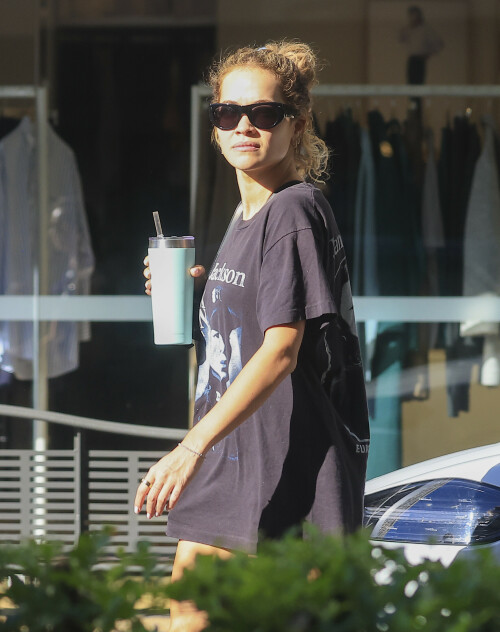 Rita Ora Candids - Out Shopping In Double Bay, Sydney, Australia - March 31, 2023

Her Celebrity Style: Vintage 1989 Janet Jackson Rhythm Nation 1814 Concert Tour T Shirt + Selvatore Ferragamo Geometric Shoulder Bag