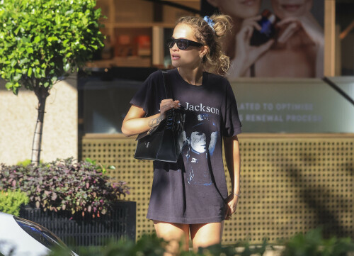 Rita Ora Candids - Out Shopping In Double Bay, Sydney, Australia - March 31, 2023

Her Celebrity Style: Vintage 1989 Janet Jackson Rhythm Nation 1814 Concert Tour T Shirt + Selvatore Ferragamo Geometric Shoulder Bag