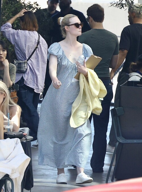 Elle Fanning In Silver Lake - April 6, 2023

Her Celebrity Style: Doen Sofia Dress + Gucci Horsebit 1955 Small Shoulder Bag