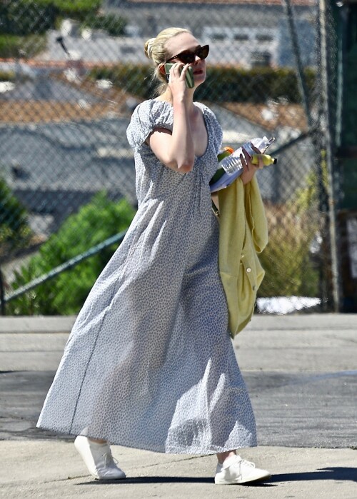 Elle Fanning In Silver Lake - April 6, 2023

Her Celebrity Style: Doen Sofia Dress + Gucci Horsebit 1955 Small Shoulder Bag