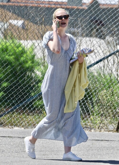 Elle Fanning In Silver Lake - April 6, 2023

Her Celebrity Style: Doen Sofia Dress + Gucci Horsebit 1955 Small Shoulder Bag