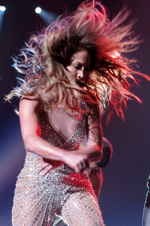 American pop star and actress Jennifer Lopez performs live on stage at the 02 Arena, as part of her Dance Again world tour on October 22, 2012 in London, UK

#JLo #DanceAgainTour