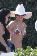 Lady_Gaga_Bikini_Mexico_June62013_160cb16e6abbd7b7a1