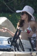 Lady_Gaga_Bikini_Mexico_June62013_34ea4e28a9fb025aaa