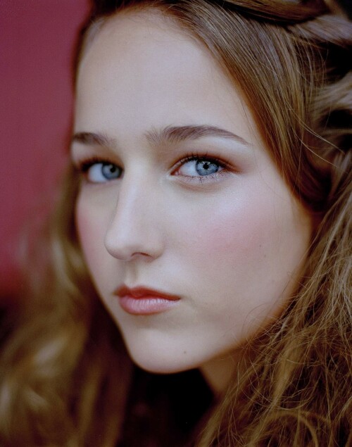 Leelee-Sobieski---Unknown-Shoot-Kosty555_info-084bc201969f2978e7.jpeg
