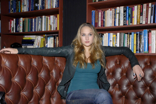 Leelee-Sobieski-Kosty555.info-102a61956da3a539cd.jpeg