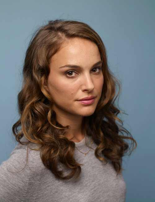 Actress Natalie Portman from "Black Swan" poses for a portrait during the 2010 Toronto International Film Festival in Guess Portrait Studio at Hyatt Regency Hotel on September 14, 2010 in Toronto, Canada.

#NataliePortman