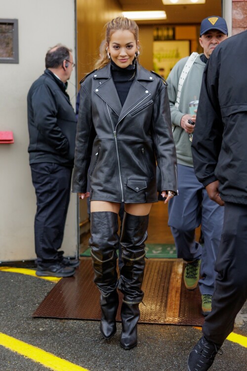 Rita Ora - Rocks a leather outfit arriving to Total Wine & More to promote her Prospero tequila partnership in Long Island - April 29, 2023

Her style: Oura Ring Gen3

#RitaOra is seen in SoHo on April 29, 2023 in New York City.