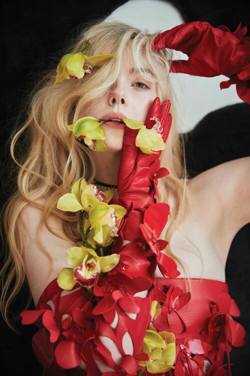 Elle_Fanning_Flaunt_The_Promenade_Issue_2023_8f8b9698dab5e2769.jpeg