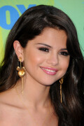 Selena-Gomez-Kosty555.info-35da88ae4435aef245