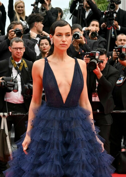 Irina-Shayk-Cannes-2023-00b3a481e25d29d6d.jpeg