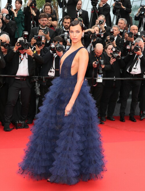 Irina-Shayk-Cannes-2023-14a99d09ed71ba5b0b