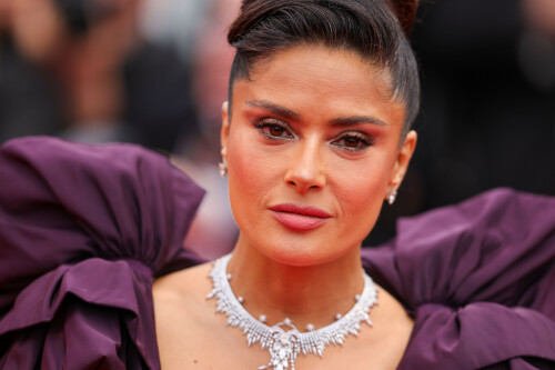 SalmaHayek_Cannes_2023_103319479e99706d9f7.jpeg