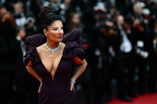 SalmaHayek_Cannes_2023_18da9b65f35a56b876.jpeg