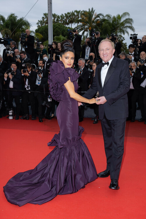 SalmaHayek_Cannes_2023_46ca25179632e225c4.jpeg