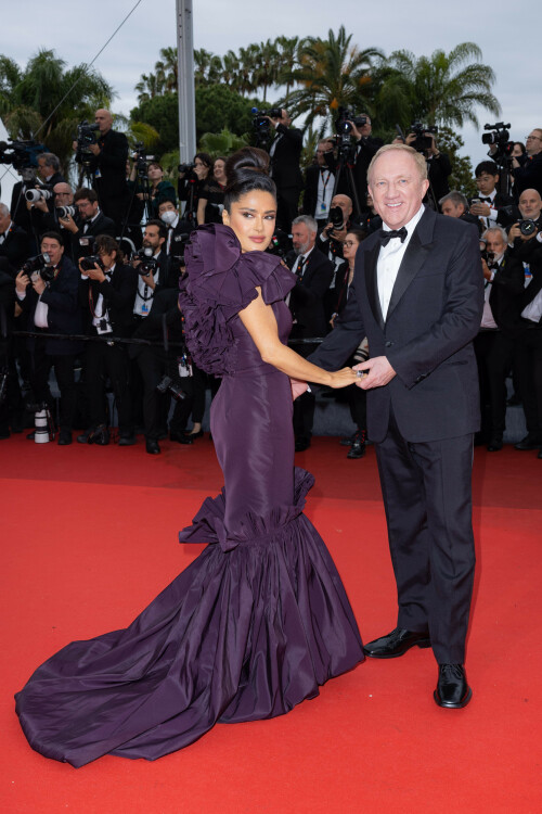 SalmaHayek_Cannes_2023_475797c79dd9185d09.jpeg