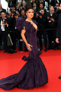 SalmaHayek_Cannes_2023_4984cd234706663c13