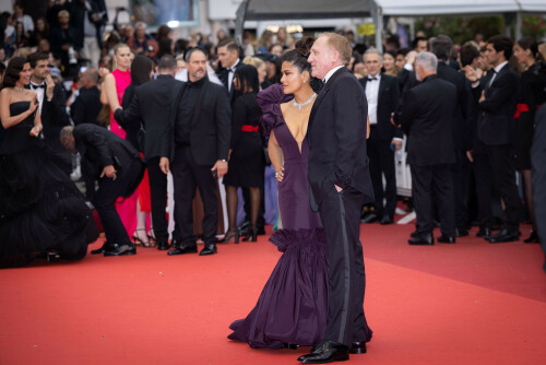 SalmaHayek_Cannes_2023_9419baa175724a1dec