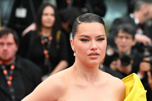 Adriana-Lima-Cannes-Film-Festival---May-18-2023-471fde79bf566e2bda