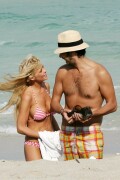 Tara-Reid-Kosty555.info-0059e692ed5879bd72f3