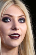 Taylor-Momsen-Kosty555.info--0001d1766ebfd879bc25