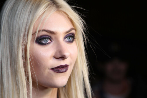 Taylor-Momsen-Kosty555.info--0020a2115e5c4634ba0e.jpeg