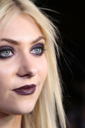 Taylor-Momsen-Kosty555.info--0020a2115e5c4634ba0e