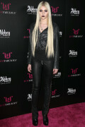 Taylor-Momsen-Kosty555.info--0033230d642e8aba6867