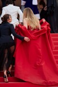 Jennifer_Lawrence_Cannes2023_11930f6d850e4af6fcf