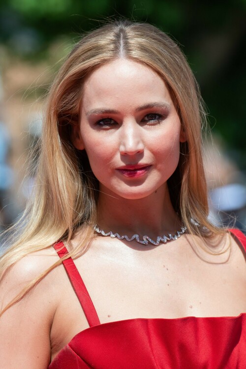 Jennifer_Lawrence_Cannes2023_199e23734a22ef7b011.jpeg