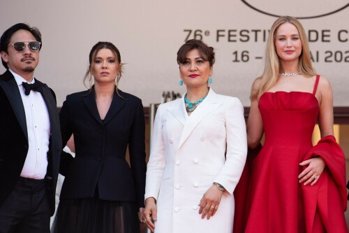 Jennifer_Lawrence_Cannes2023_201da0c1b9248d08833.jpeg