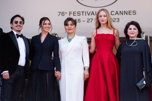 Jennifer_Lawrence_Cannes2023_207cb12ba9ed5a1c7cf.jpeg