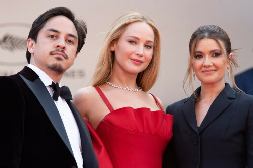 Jennifer_Lawrence_Cannes2023_2190c5fa5a373eee9a7.jpeg