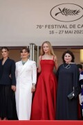 Jennifer_Lawrence_Cannes2023_283ff57c97d0e94295c