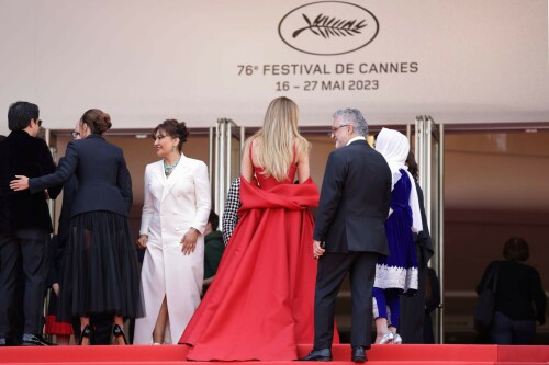 Jennifer_Lawrence_Cannes2023_2887cb2dabaf62c9e82.jpeg