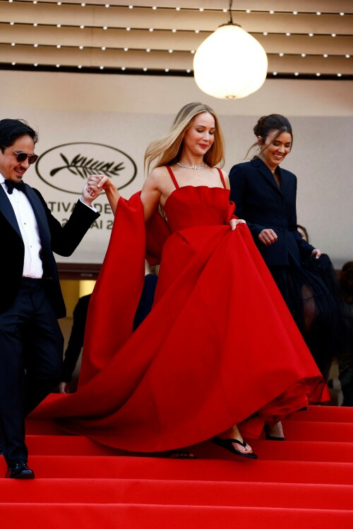 Jennifer_Lawrence_Cannes2023_5412c8a5c810a4934d.jpeg