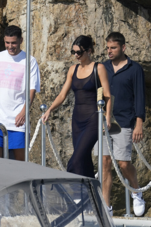 KendallJenner_May262023_10b11567c6007cbc9c.jpeg