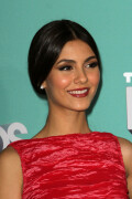 Victoria_Justice_2011-Kosty555--0032720c7dbeea5f72bf