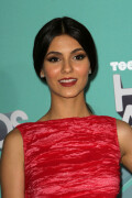 Victoria_Justice_2011-Kosty555--00398cf9910a182ede46