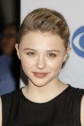 Chloe-Moretz-Kosty555.info--009d43d17c6cfff7408