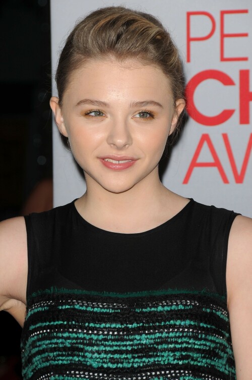 Chloe-Moretz-Kosty555.info--0204e7a42dd1369120a.jpeg